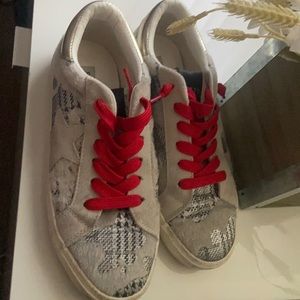 Steve Madden Sneakers